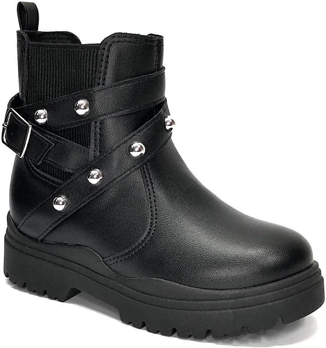 Bota Cano Curto Infantil Menina Molekinha 2179.202 Preto em promoção! Veja a oferta e mais achadinhos de Botas & Galochas Infantis Hoje é o melhor dia para comprar Bota Cano Curto Infantil Menina Molekinha 2179.202 Preto com aquele preço maroto! Promoção! Aproveite a oferta!