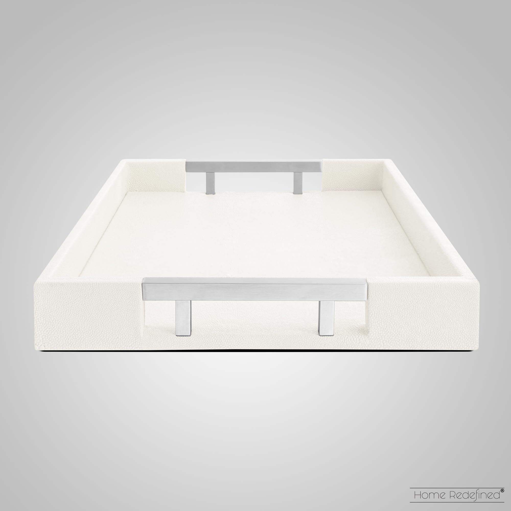 Plateau décoratif moderne et élégant en cuir synthétique avec poignées en métal argenté - 45,7 x 30,5 cm - Blanc