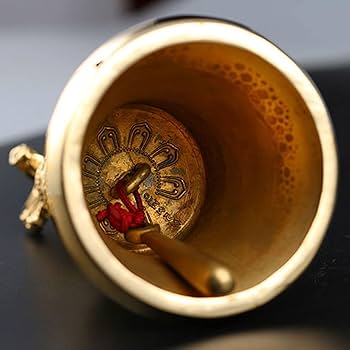チベットみやげ仏教寺院デザイン?鈴ベルと思います。　音も鳴ります チベットみやげ仏教寺院デザイン?鈴ベルと思います。 音も鳴ります