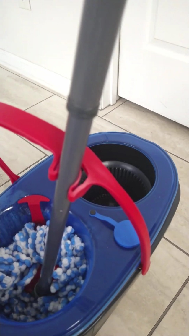 Watch How To Use & Unboxing O-Cedar RinseClean Microfiber Spin Mop