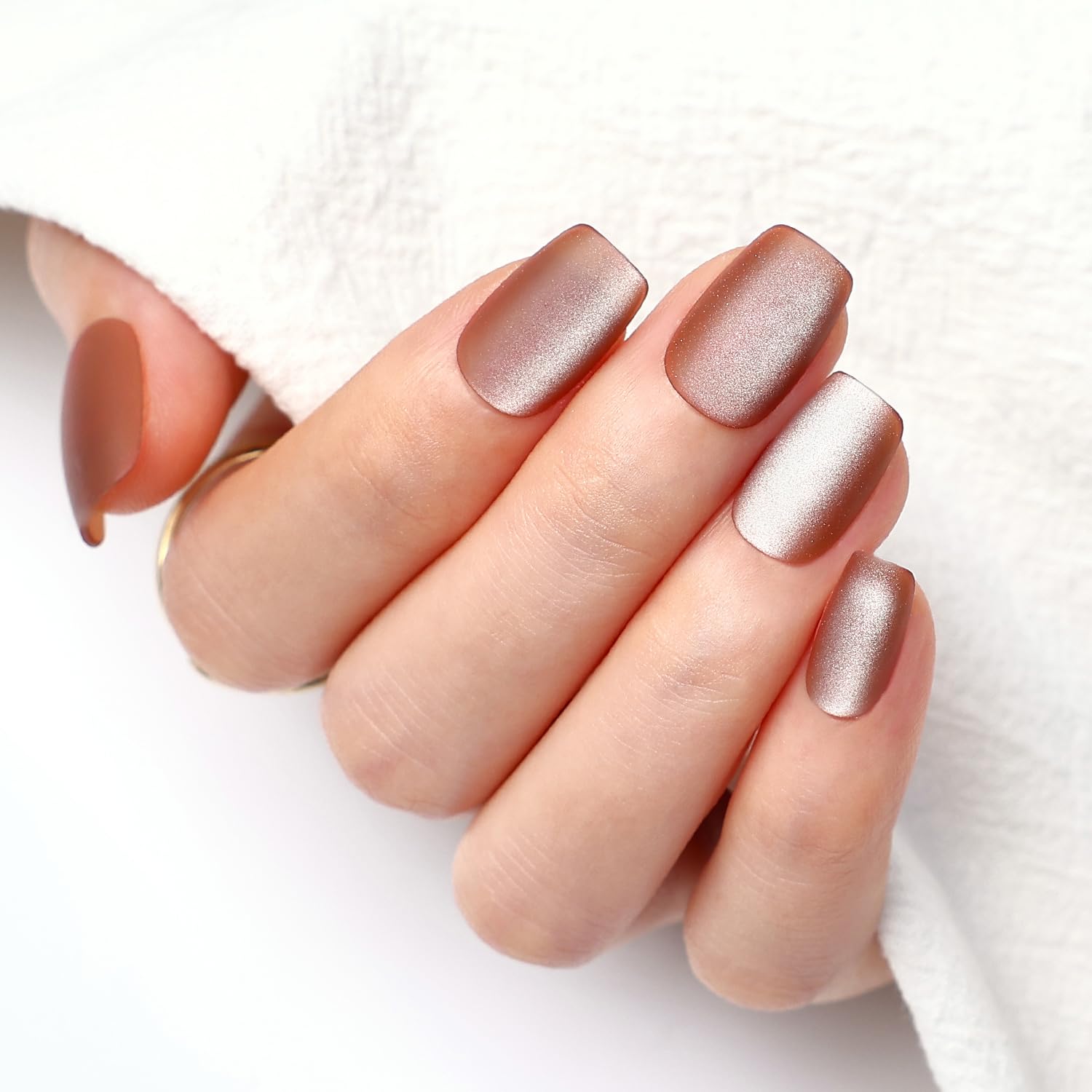 Artquee Maroon Red Cat Eye Press on Nails - Reusable Short Square Fake Stick on Nails, 30 Pcs Kit