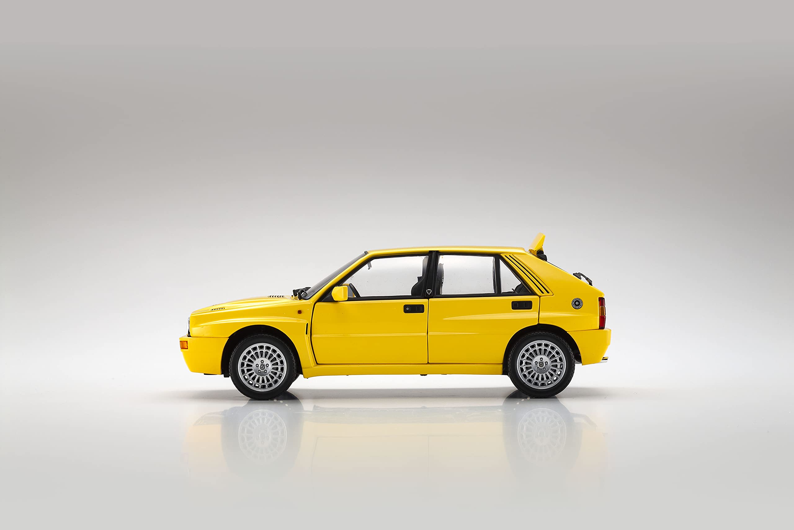 Amazon | 京商オリジナル 1/18 ランチア デルタ HF インテグラーレ Evo