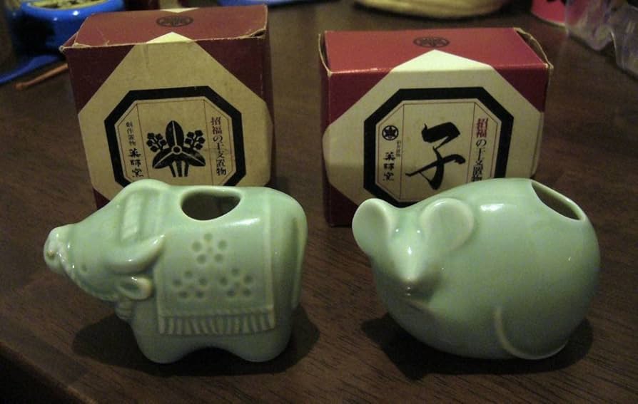 Amazon.co.jp: 昭和レトロ 当時物 招福 干支 置物 爪楊枝入れ