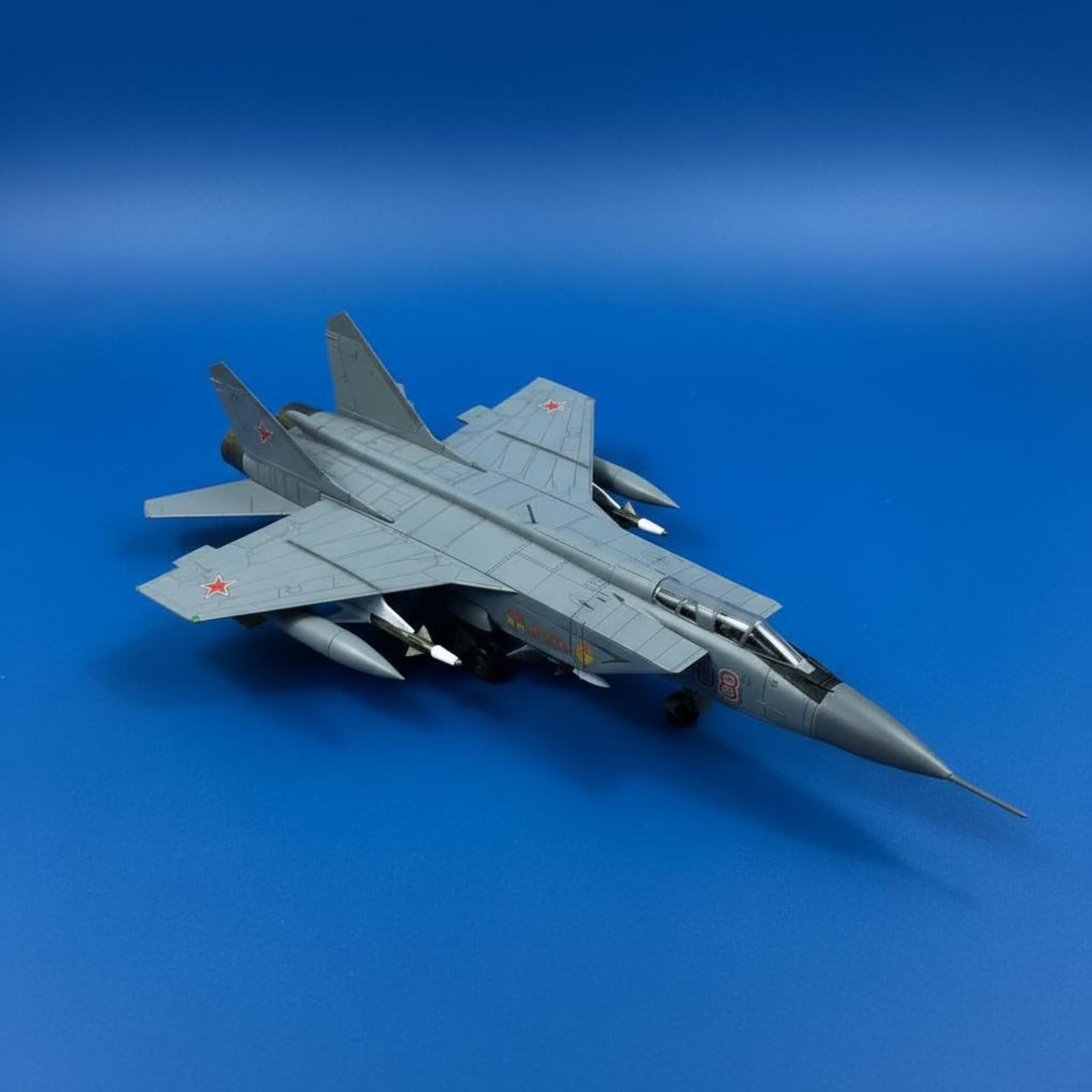 Amazon.co.jp: Benboo 1/72 ミグ31 合金模型 完成品 MiG-31 ダイ