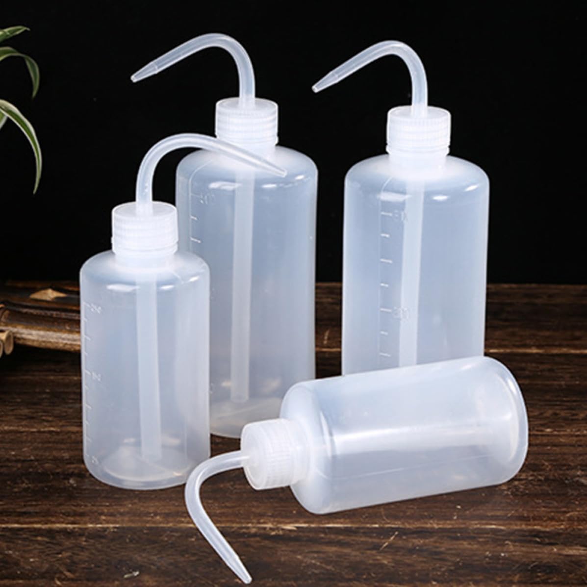 STOBAZA 2pcs Bird Cage Water Bottles 500ml White Plastic Water Dispenser for Birds Pets Parrots Easy to Hold and Convenient to Carry