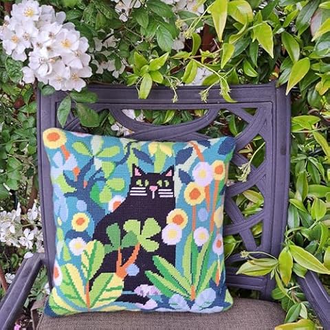 Heritage Crafts Black Cat Tapestry Kit Cover