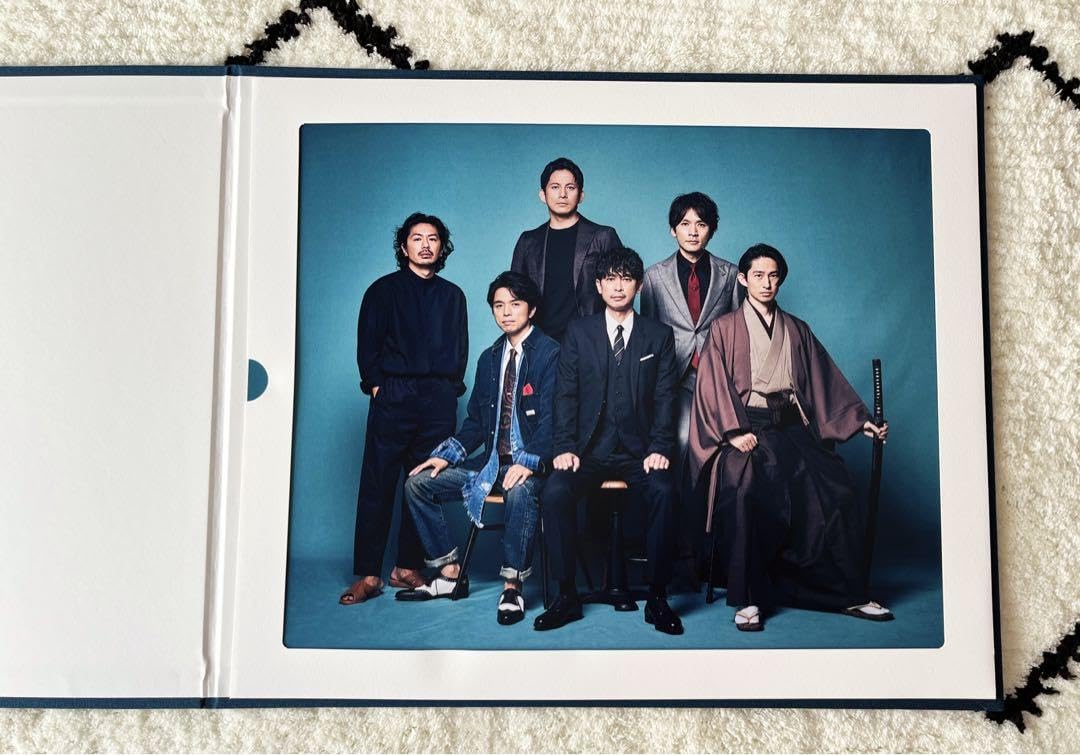 Amazon.co.jp: V6 限定記念品 家族写真 : ホーム＆キッチン