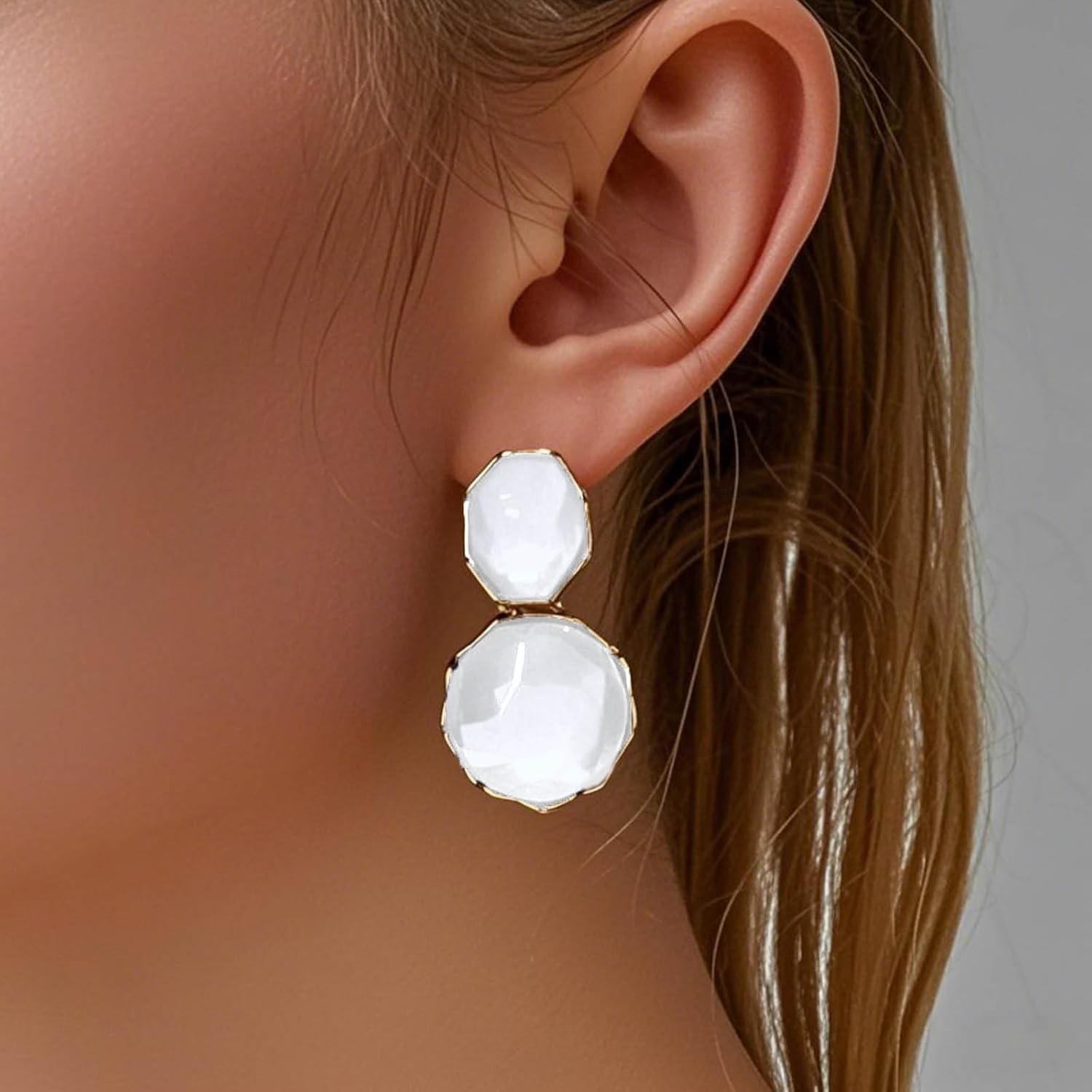 Vintage Pink Acrylic Oval Stud Earrings Boho Irregular Round Drop Earrings Resin Circle Dangle Earrings Pink Statement Earrings Jewelry for Women - Image 2