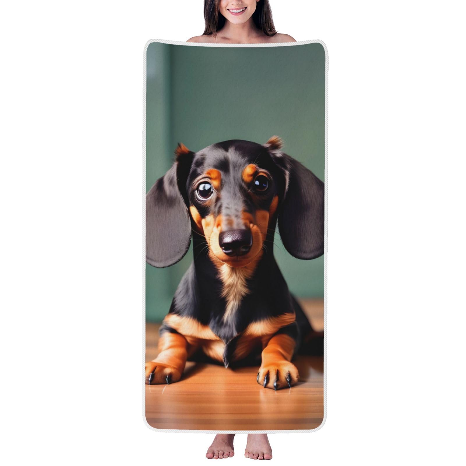 JBJGKHLP Cute Dachshund Duggee Print Women Men Couples Coral Velvet Bath Towel Ultra-Soft For Home Bathroom Travel