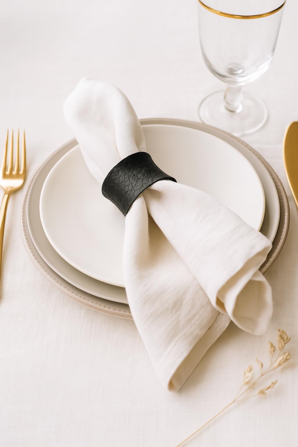 ITOS365 Black Napkin Rings Set of 12, Round Metal Napkin Ring Holder, Napkin Cloth Holder Rings for Dinning Table Parties Everyday