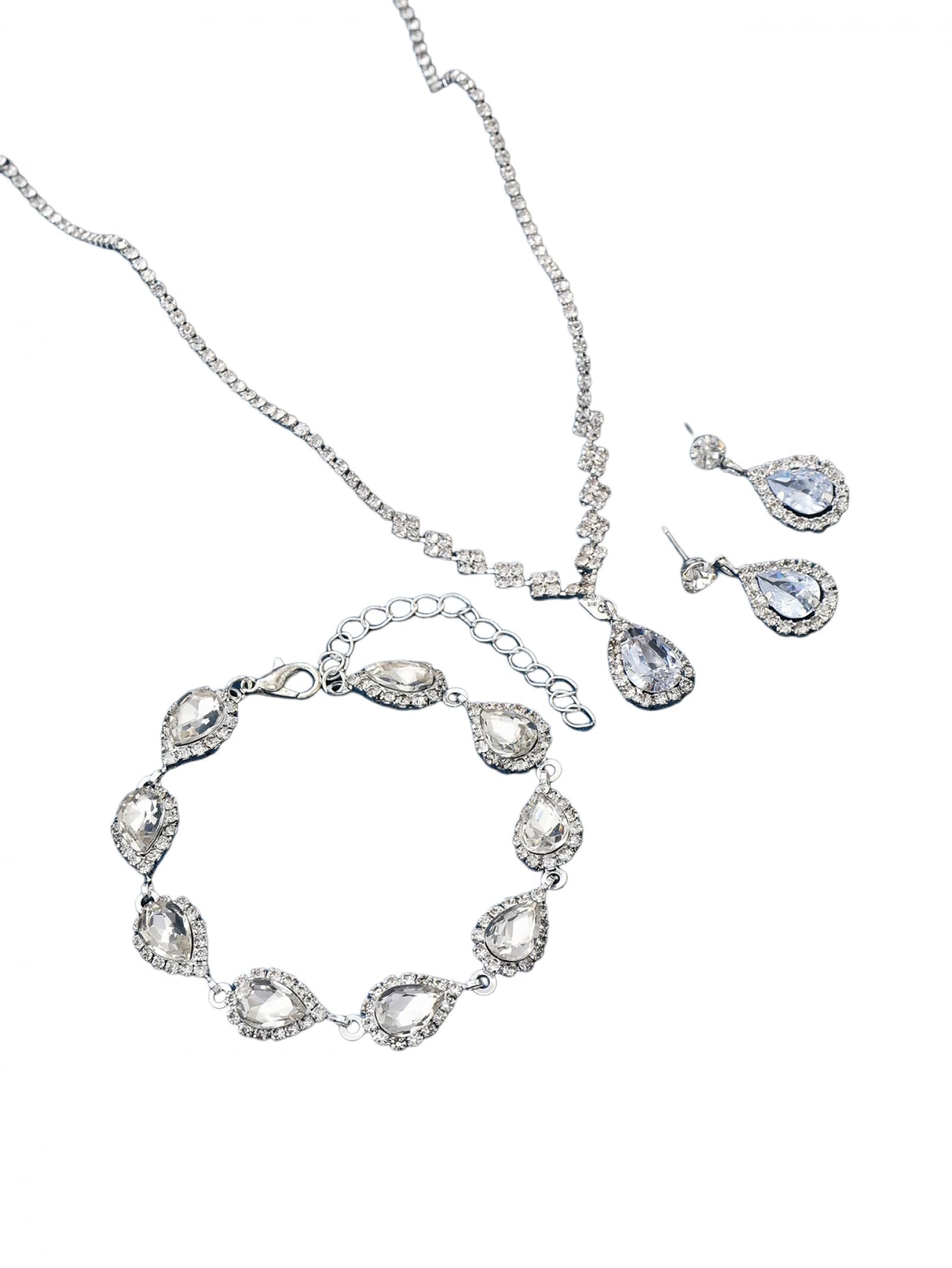 Collares de gota de agua en juego de joyería para regalar 4