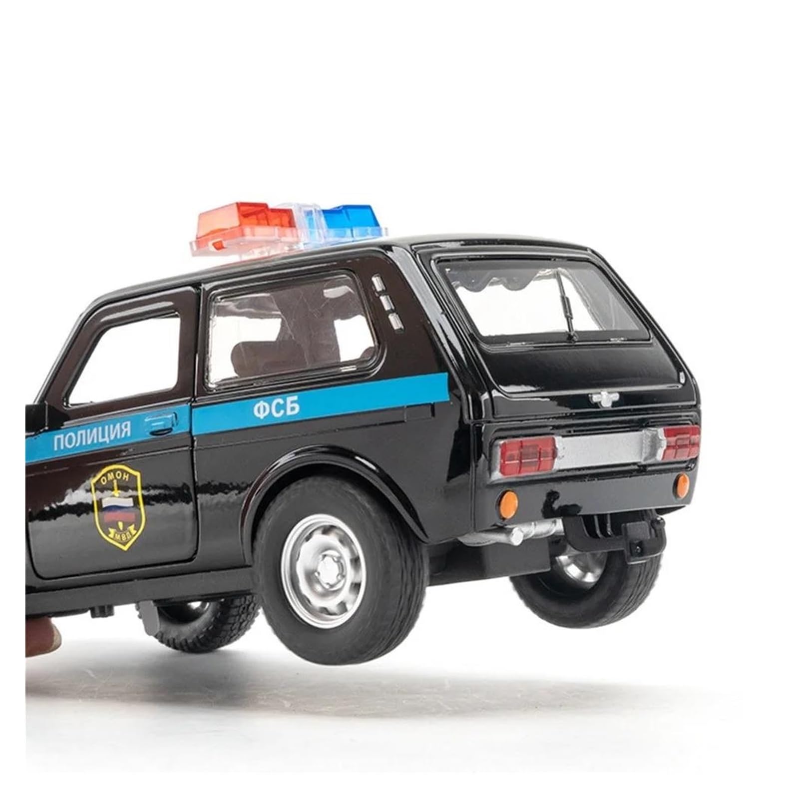 Modele w skali 1 18 dla modelu samochodu policyjnego rosyjskiego Lada NIVA odlewanego metalu z dźwiękiem i światłem drzwi mogą być otwierane dekoracja domu(biały)