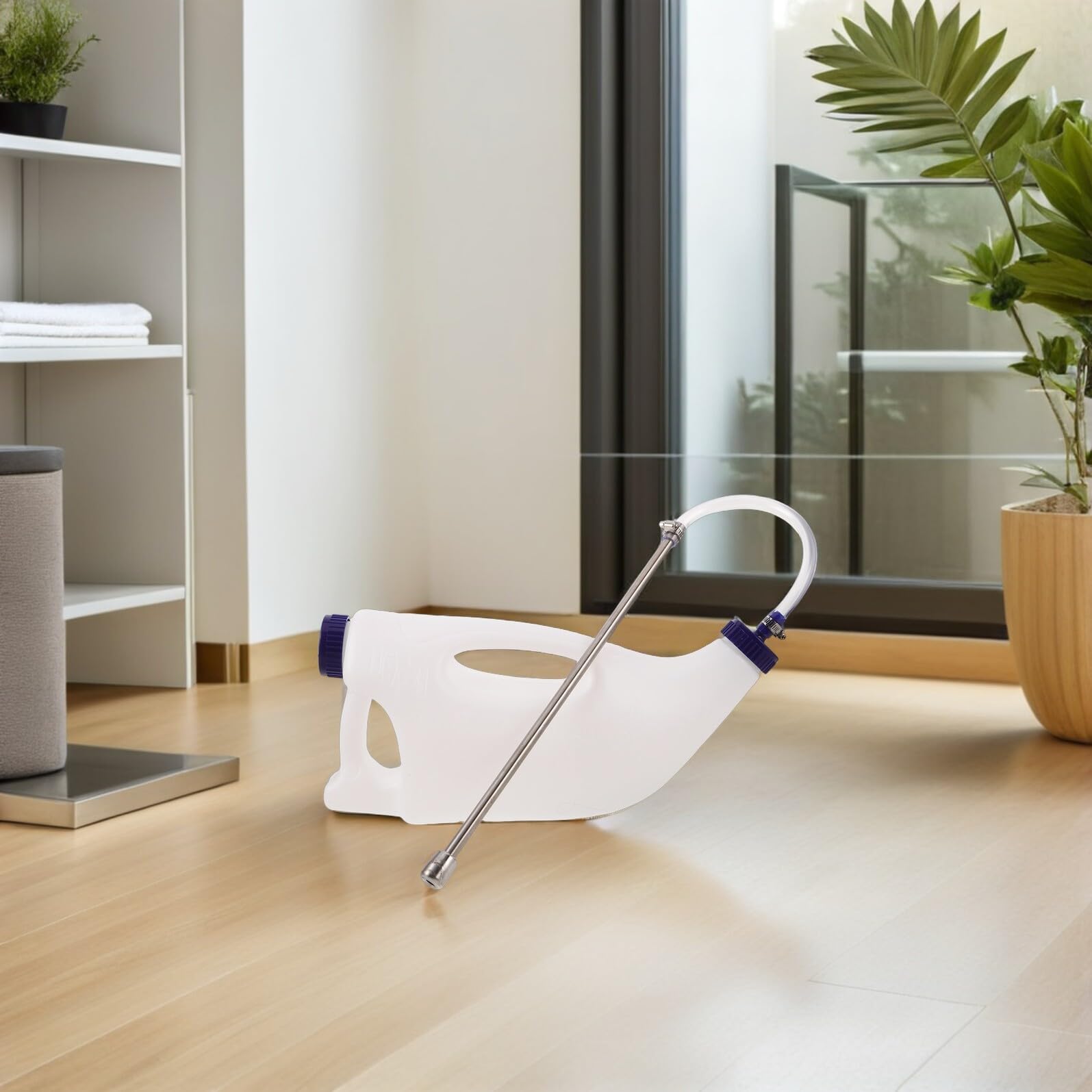 Biberon pour Veaux et Chèvres 4l en Plastique Blanc Poignée, Nourrisseur Polyvalent pour Élevage de Veaux et Absorption des Nutriments