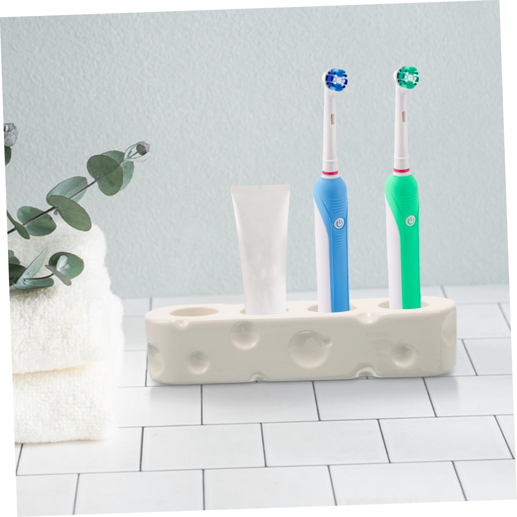 Porta Spazzolini in Ceramica Bianca Base da Appoggio | 4 Scomparti, Adatto a Bagno e Cucina, Supporto per Dentifricio e Pennelli, Stile Semplice ed Elegante