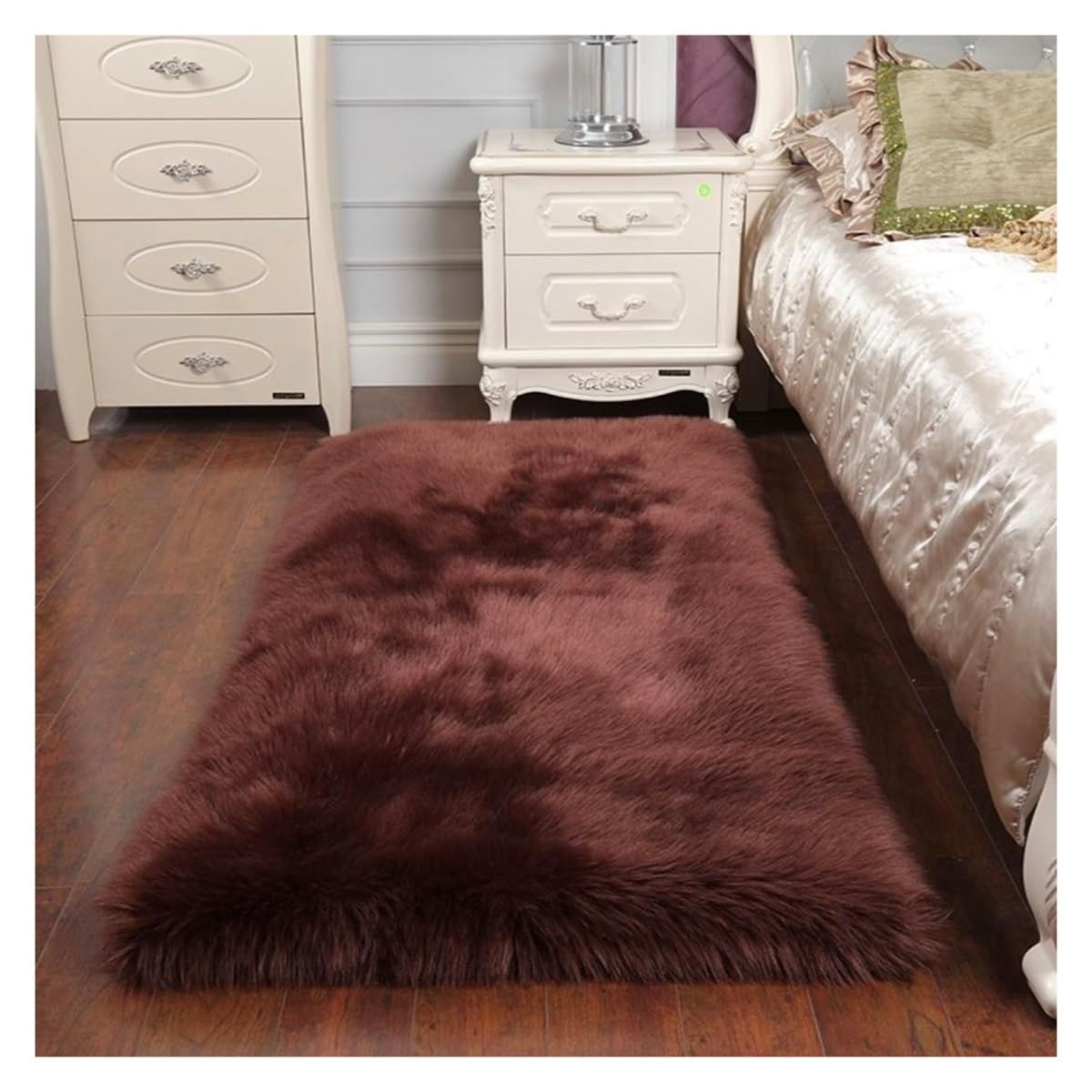 Tapis en peluche en peau de mouton café 120x160 pour réchauffer un grand salon moderne