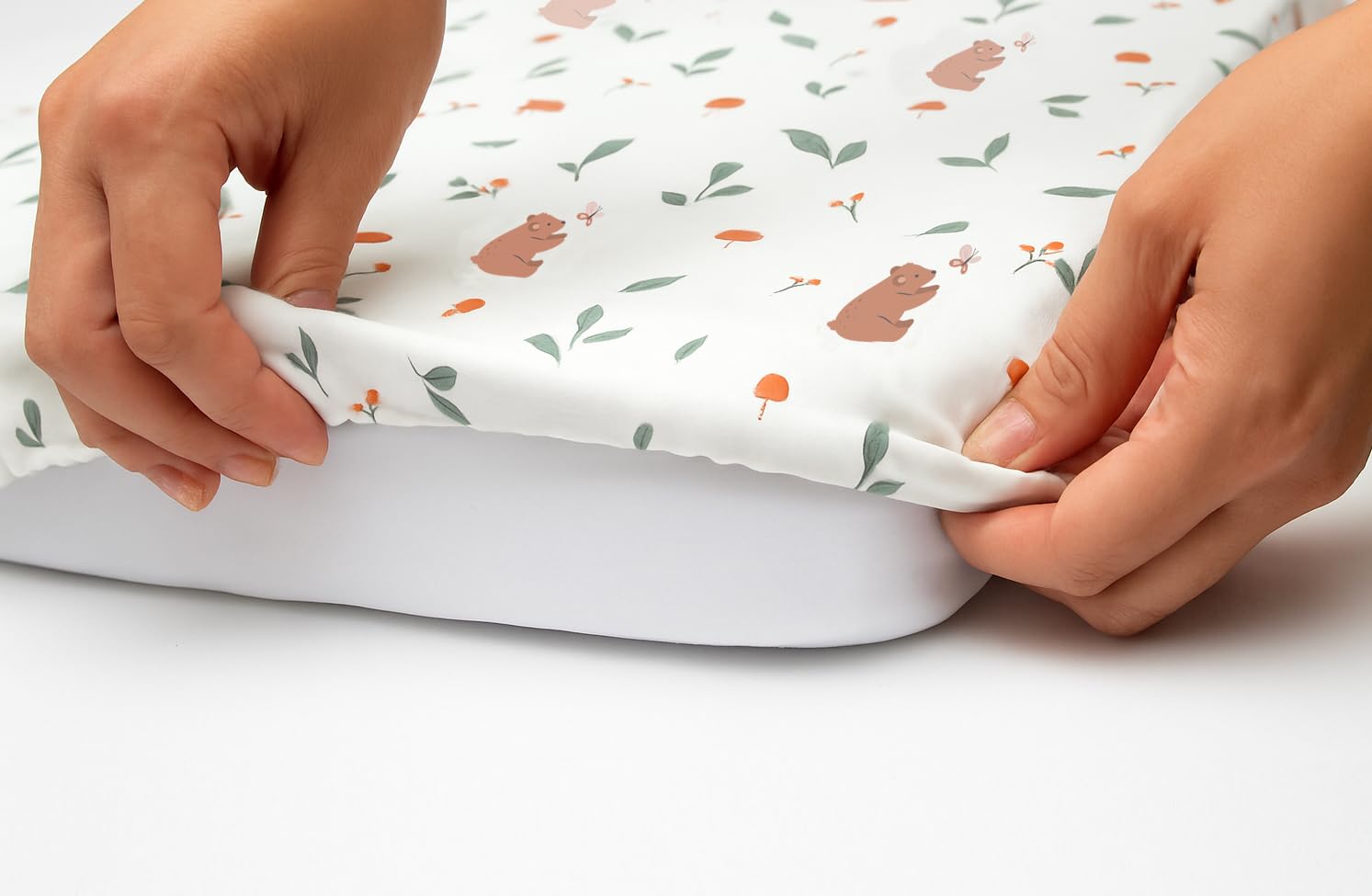 2X Spannbettlaken 50x89cm + 1X Matratzenschoner - Spannbettlaken 100% Baumwolle Kompatibel mit BabyBay Maxi, Boxspring, Comfort, Comfort Plus (Bär, 50x89cm)