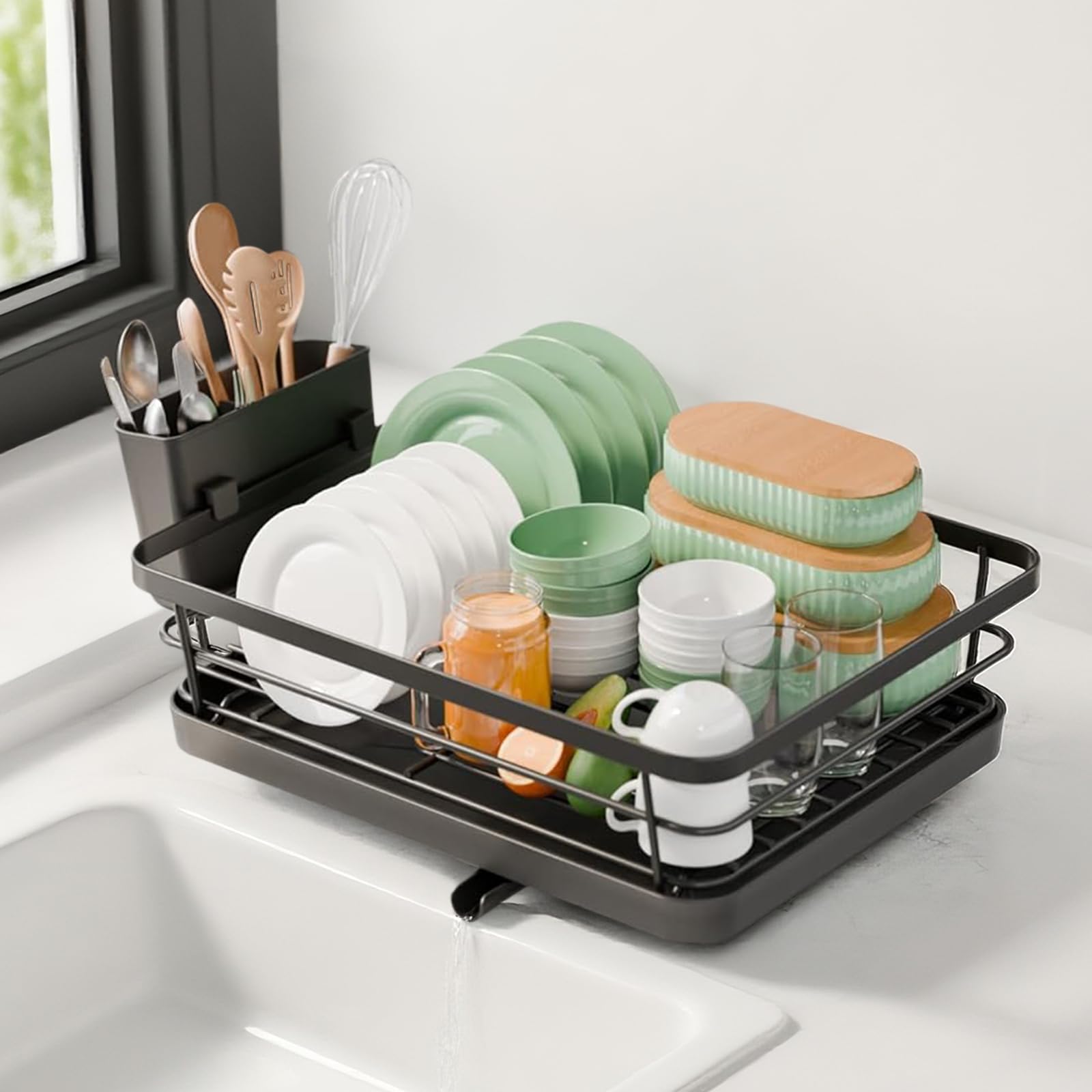 Scolapiatti da Appoggio - Scolapiatti da Lavello Salvaspazio, Scola Piatti per Bancone Cucina, Organizer da Cucina in Acciaio Inox con Portaposate, 29x38x13 cm, Nero