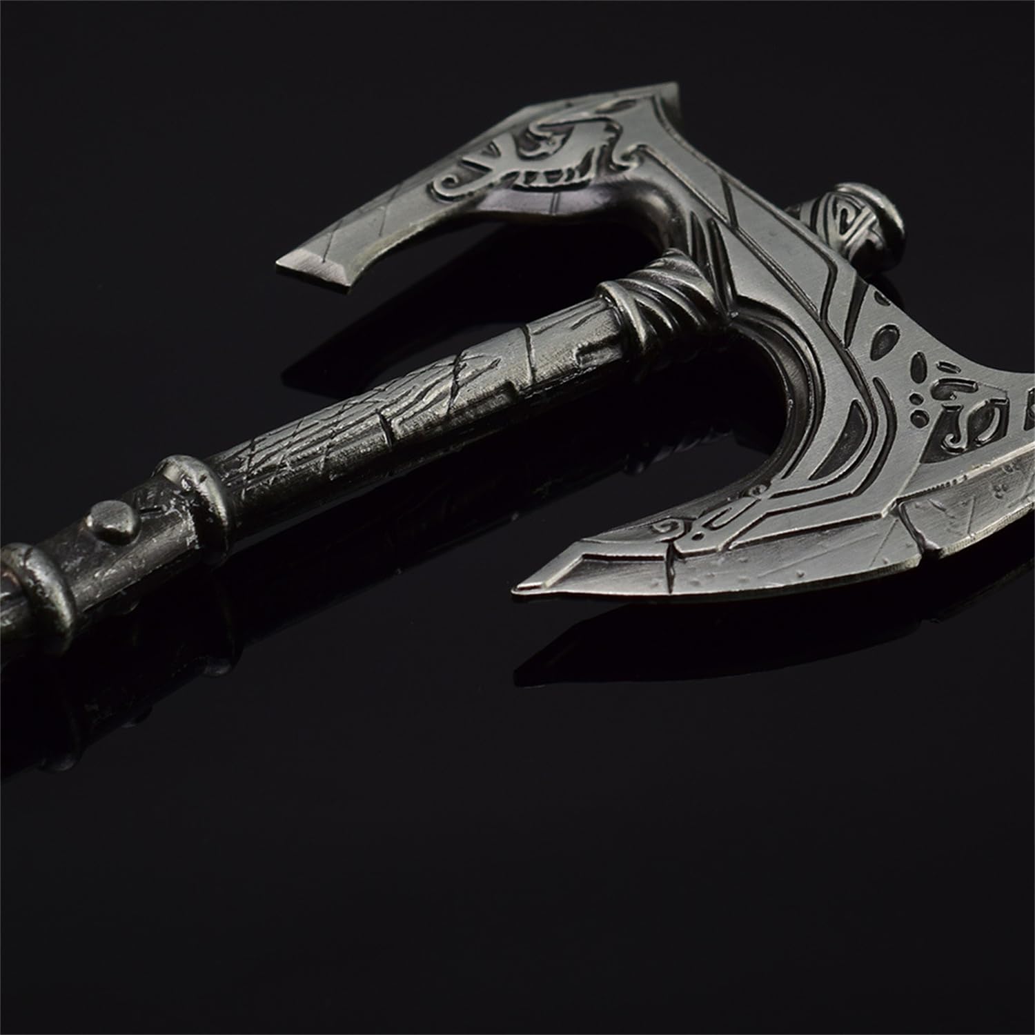 Amazon.co.jp: 【bulzuri】スカイリム V 儀式用の斧 17cm 両手斧 武器