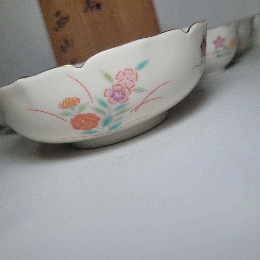 Amazon.co.jp: 有田焼 西山作 八陶窯 親子鉢揃い 小鉢 皿 ボウル 花 木