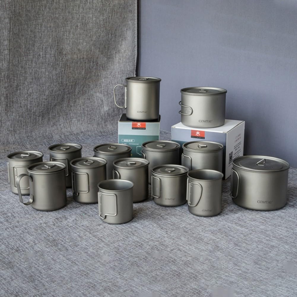 Tasse de camping légère en titane 650 ml - Vaisselle d'extérieur avec marques de volume, poignée pliable, sac en maille pour randonnée et voyage