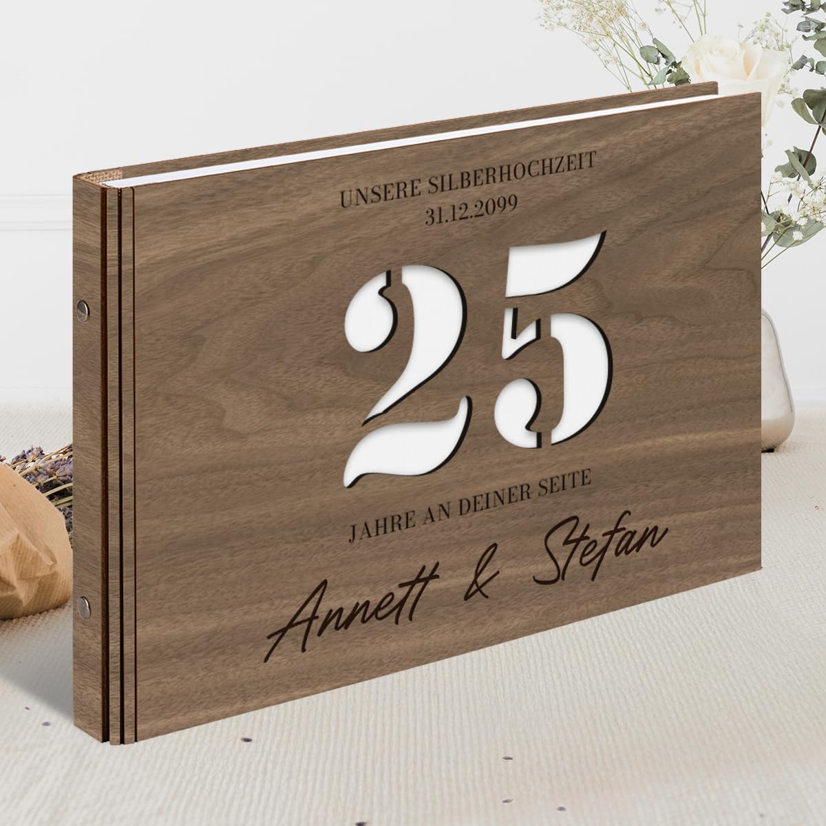 Personalisiertes Silberhochzeit Gästebuch aus echtem Holz selbst gestalten - 25 Jahre Stanze - mit 72 Blatt / 144 Seiten Naturpapier Weiß