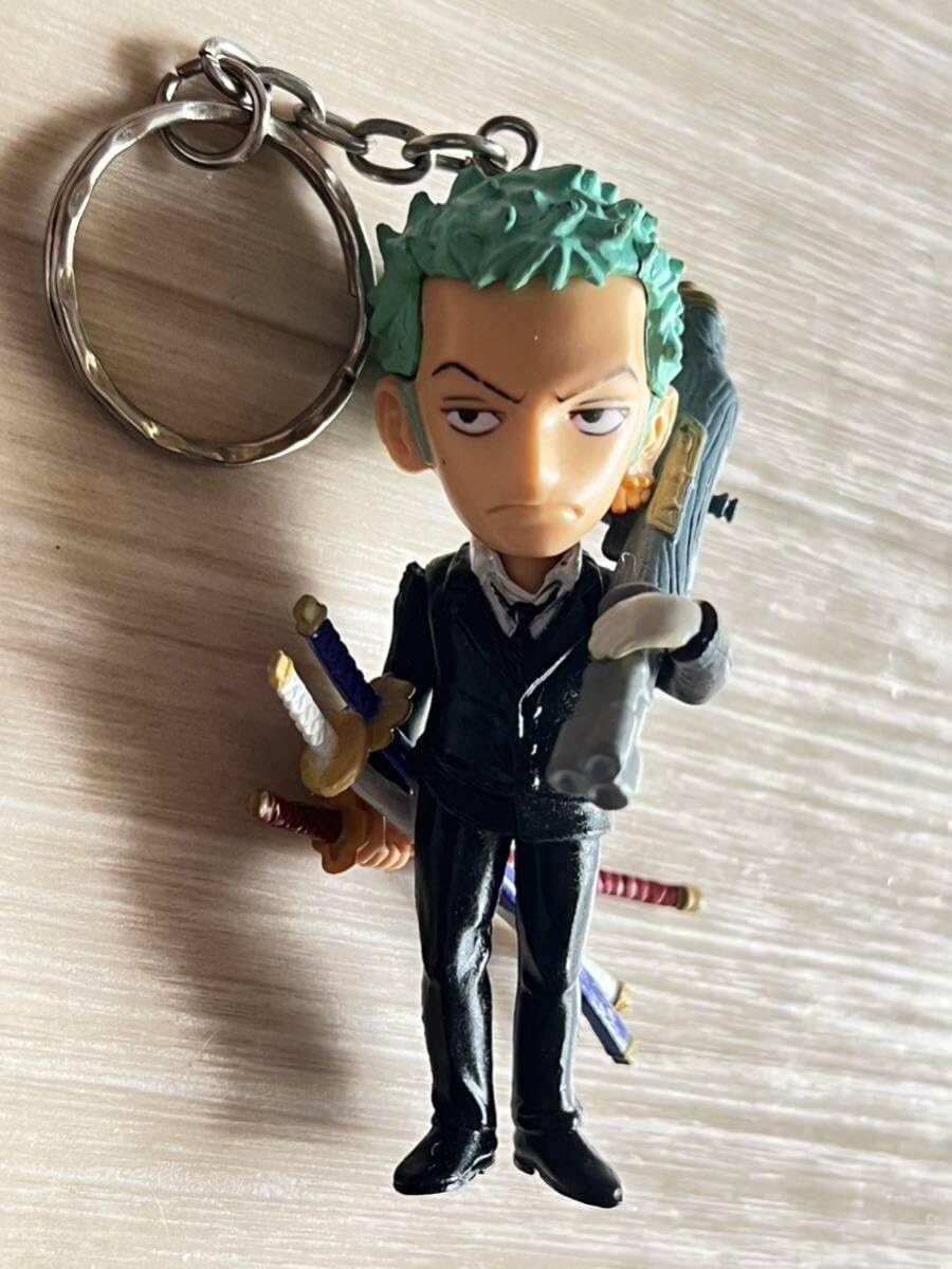 Amazon.co.jp: ONE PIECE ワンピース フィギュア キーホルダー ゾロ 