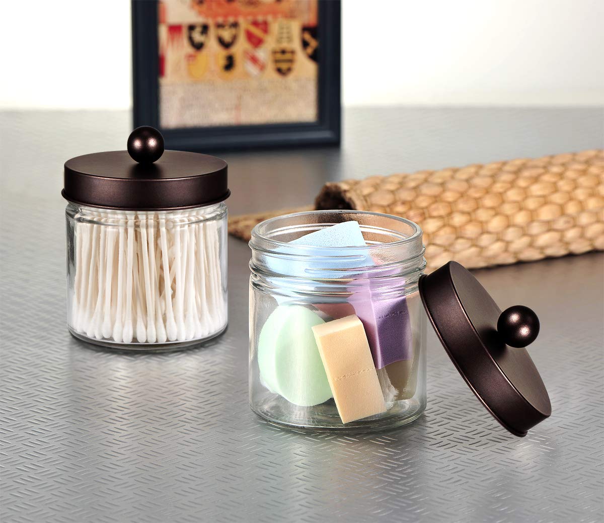 SheeChung Organizadores y almacenamiento de baño, paquete de 2 soportes Qtip, frascos de boticario para bastoncillos de algodón, redondos, bolas, Qtips, esponjas de maquillaje, hilo dental, sales de