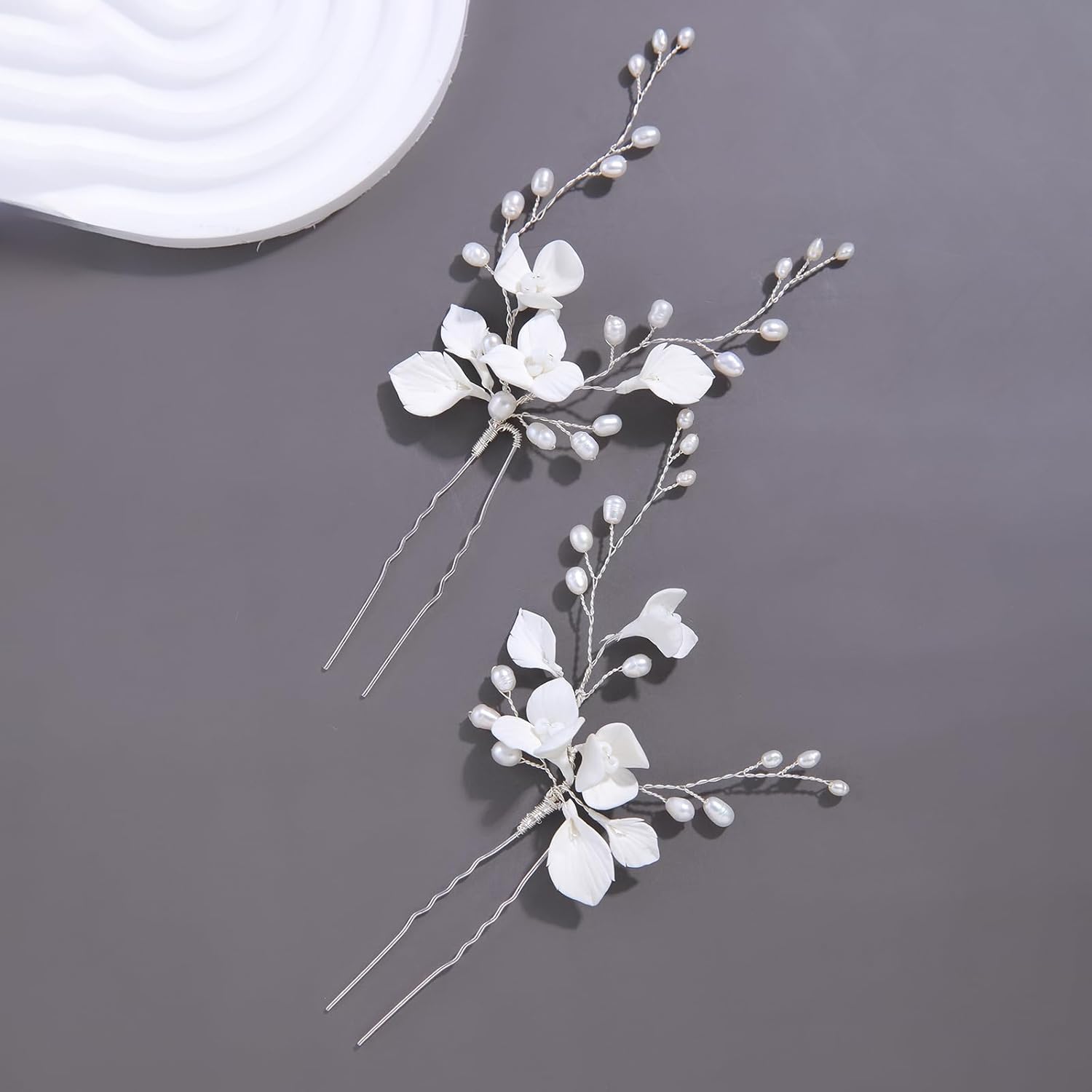 Handmade White 3D Pinch Flower Bridal Hair Pins Freshwater Pearls Wedding Bridal Hair Accessories for Bridesmaids Women and Girls