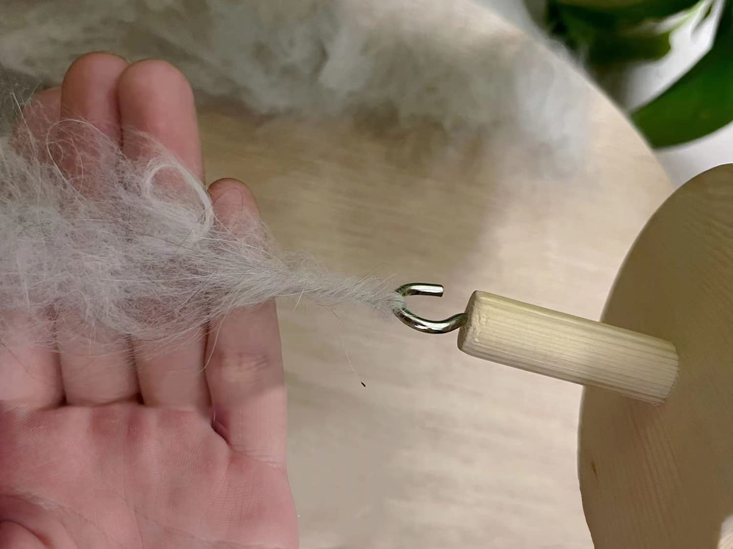 Felicità fatta a mano: set di 2 mandrini a mano in legno con filato Whorl – strumento perfetto per filatura a mano e lana