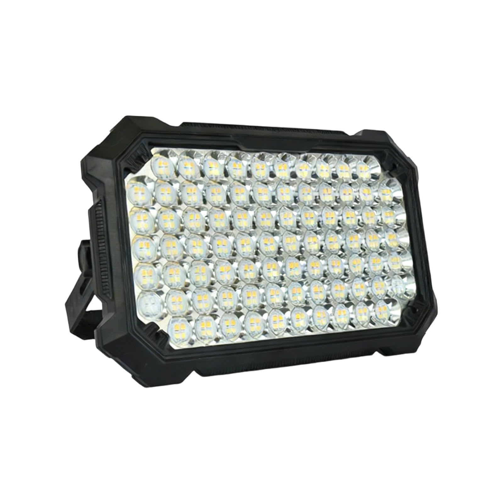 Fuerte luz LED portátil contra cortes de energía en zonas sin instalación eléctrica
