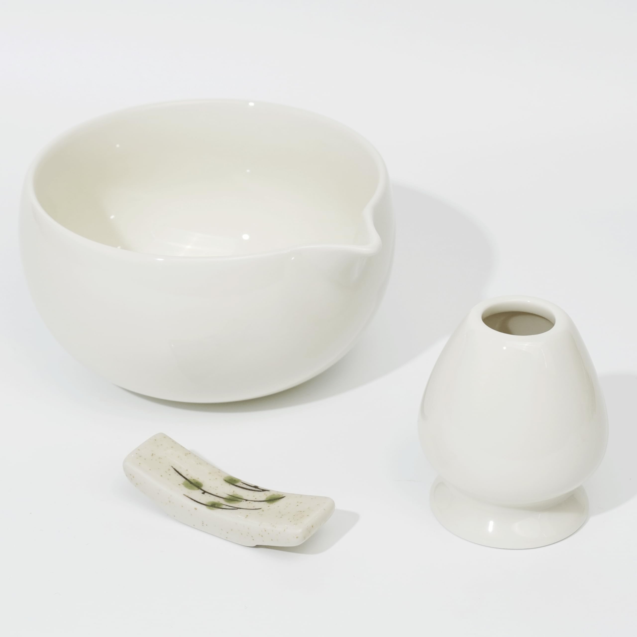 Set de Matcha Beige 8 Piezas – Juego Premium con Cuenco con Vértice, Batidor de Bambú (Chasen), Cuchara y Colador – Regalo Original para Matcha Latte