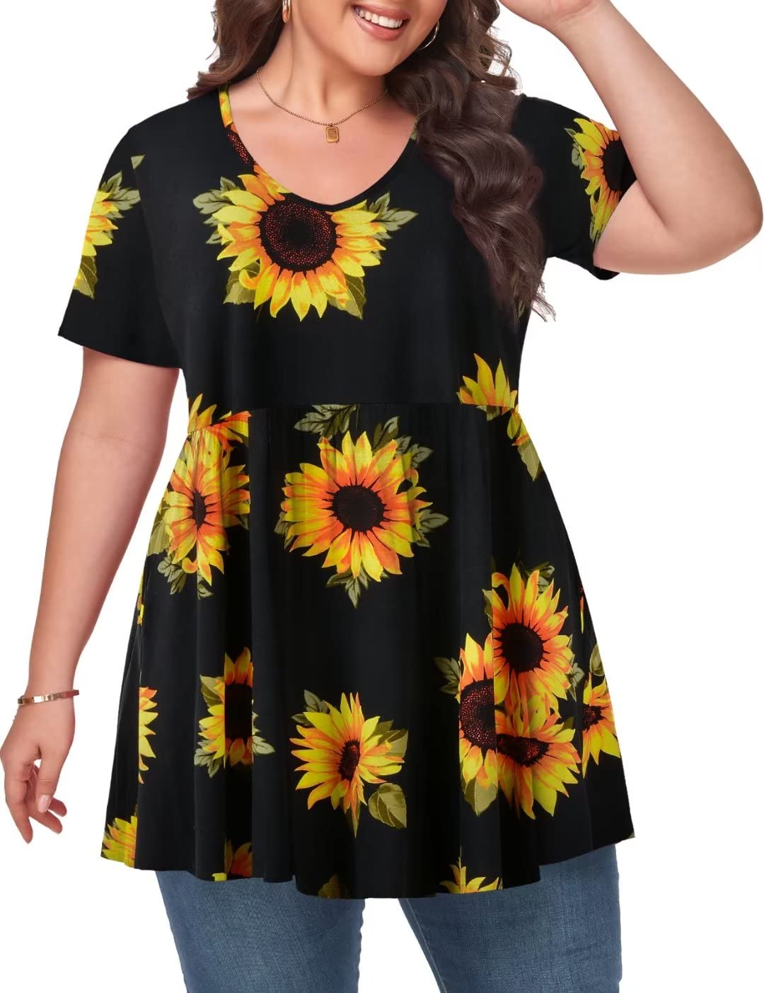 MONNURO Womens Plus Size Tops Cute Babydoll T Shirts Peplum Tunic Tops Loose Fit V-Neck Short Sleeve Blouse