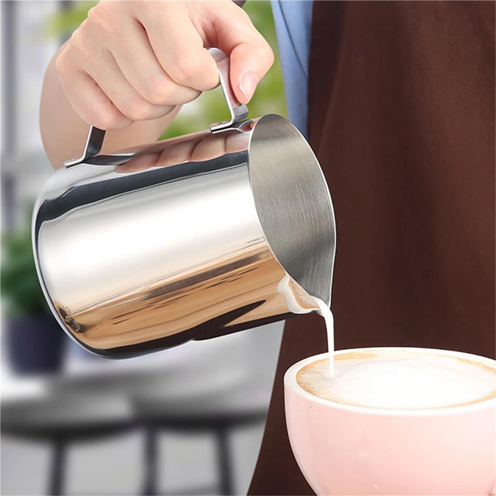 Jarra Para Espumar Leche Jarra de espuma de leche de 350/600/900ml, taza de café Espresso de acero inoxidable, jarra de espuma de Barista con boca afilada, accesorios for cocina y cafetería(900ml)