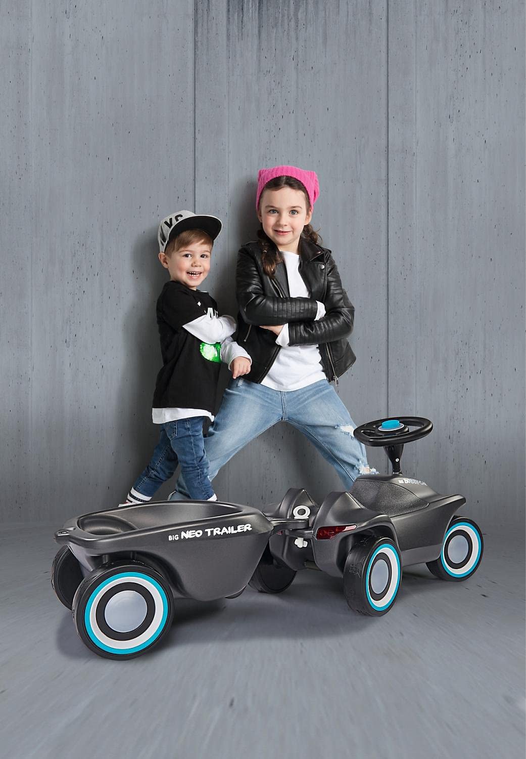 Big-Bobby-Car Neo Trailer Antrailer - Bobby Car Remolque para Interior y Exterior para Coche Big Bobby, Volumen de Carga: 3 litros, para niños a Partir de 1 año, Gris