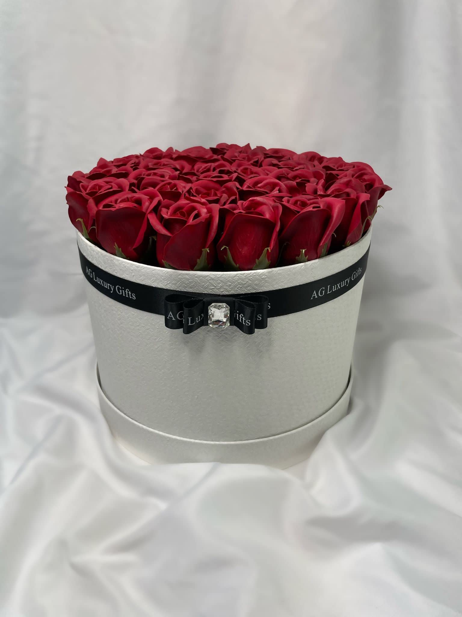 Roses en savon AG Luxurygifts, boîte de fleurs de prestige pour un cadeau d'exception.