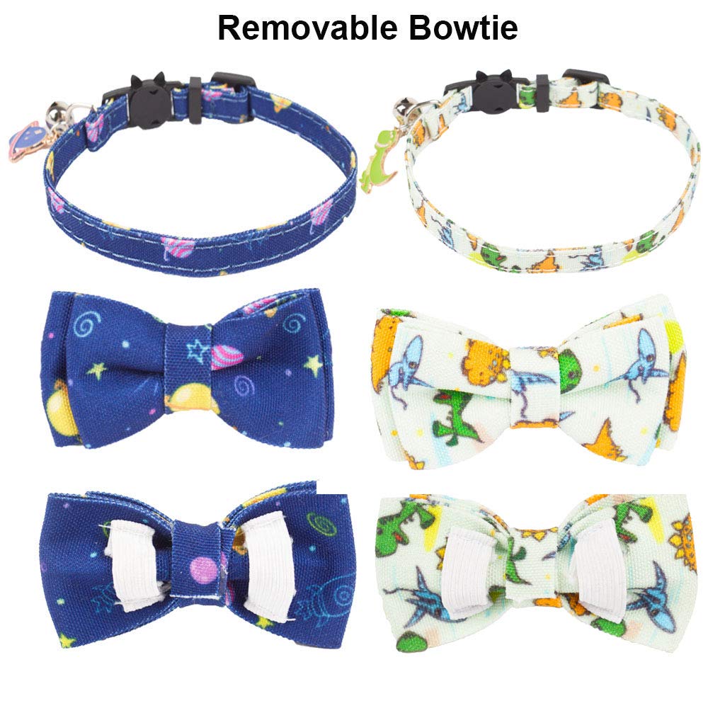ADOGGYGO Collar de gato con bonita campana de pajarita – Paquete de 2 collares de gatito con pajarita extraíble con patrón de dinosaurio del universo para gato gatito gatito (dinosaurio y universo)