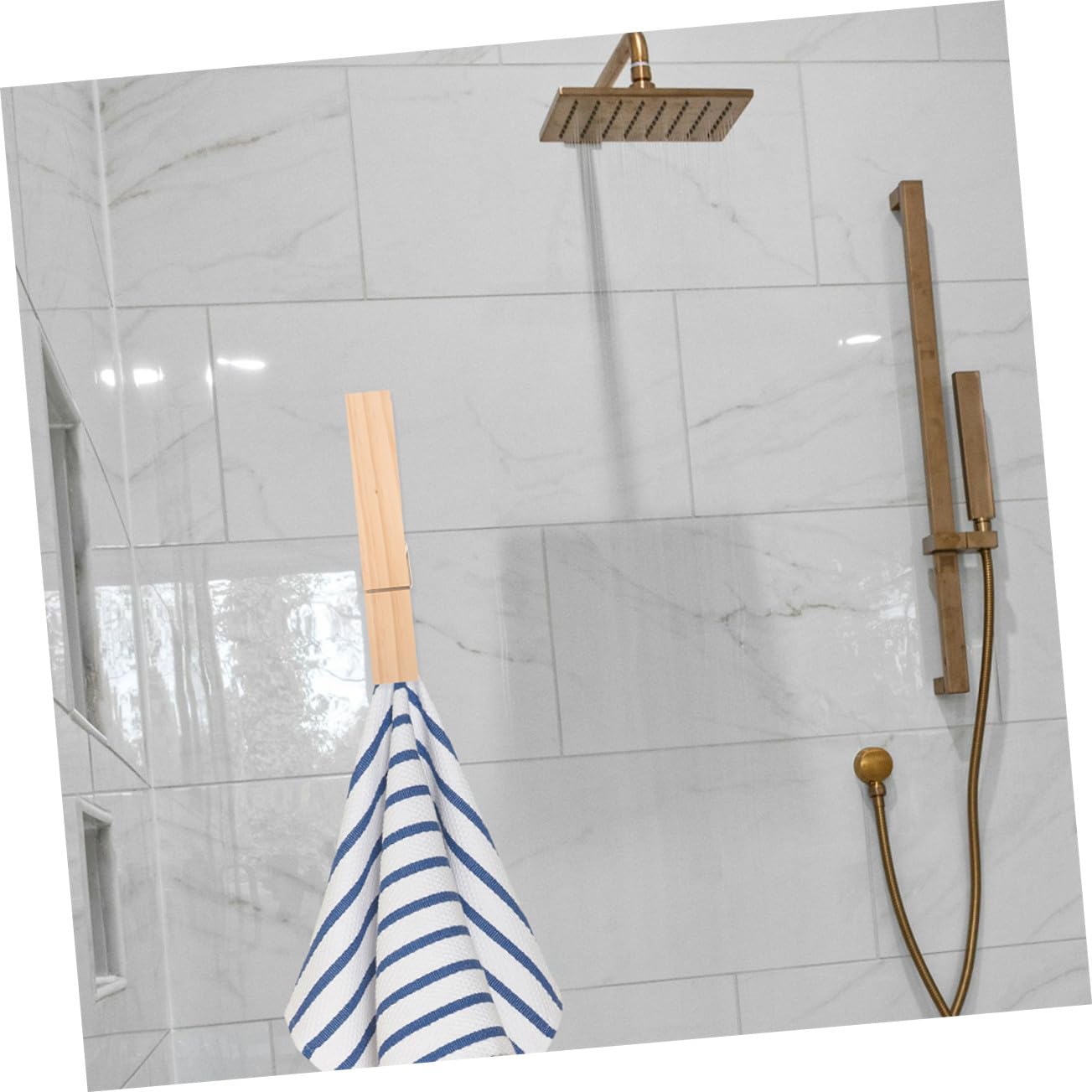 2 Stück Große Holz Wäscheklammern Jumbo Klammern aus Natürlichem Holz für Handtücher und Kleidung Sicherer Halt ohne Kratzer als Handtuchhalter für Bad Waschraum und Outdoor