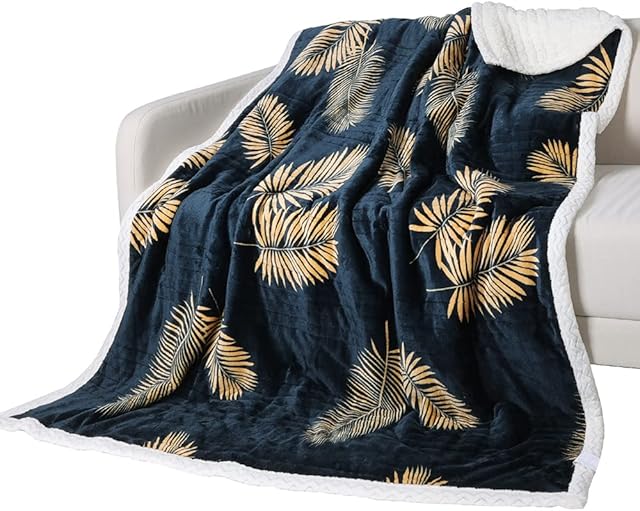Queenshin Leaf Fluffy Sherpa Fleece Blankets Twin Size 150*200 CM , Christmas 590 GMS Three-layer fabric Thick Double Bed Couch Sofa Snuggle Throws, Black