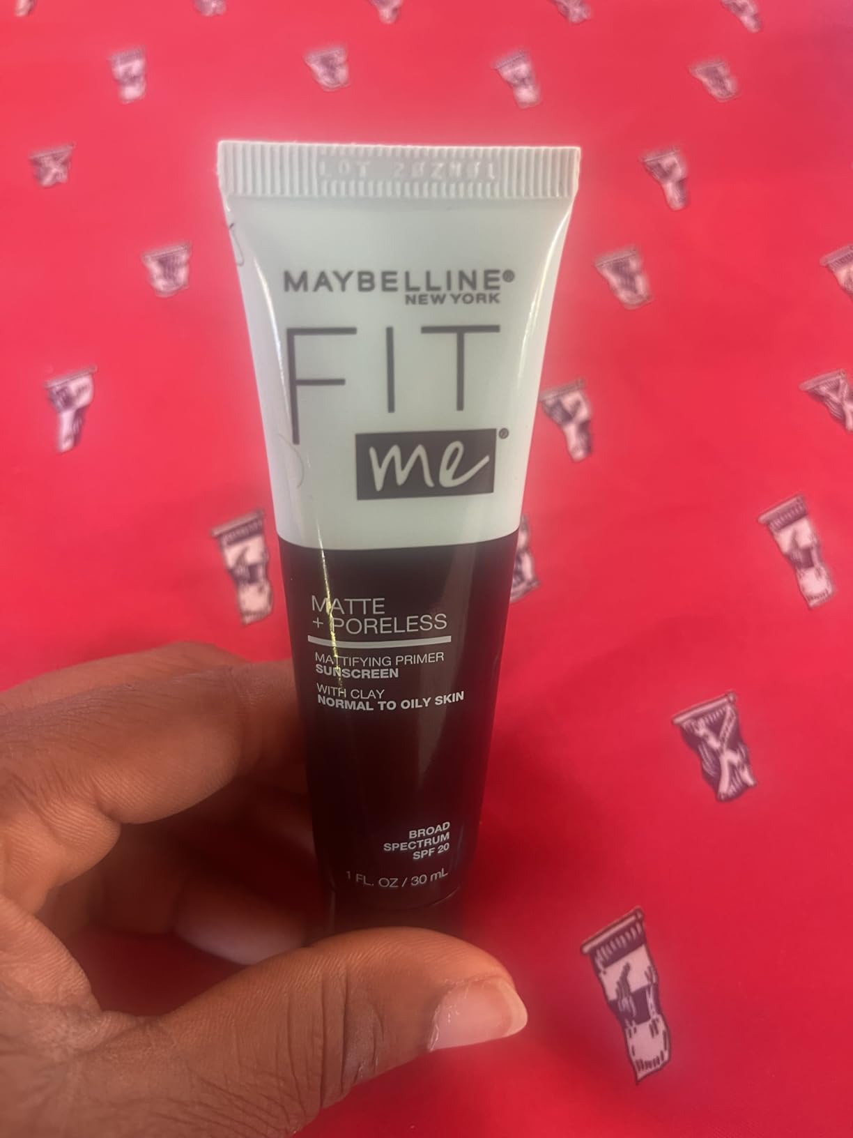 AmazonUs/LORFE Maybelline Fit Me Matte + Poreless Mattifying Face Primer Makeup With Sunscreen, Broad Spectrum SPF 20, 16HR Wear, Shine Control, Clear, 1 Count