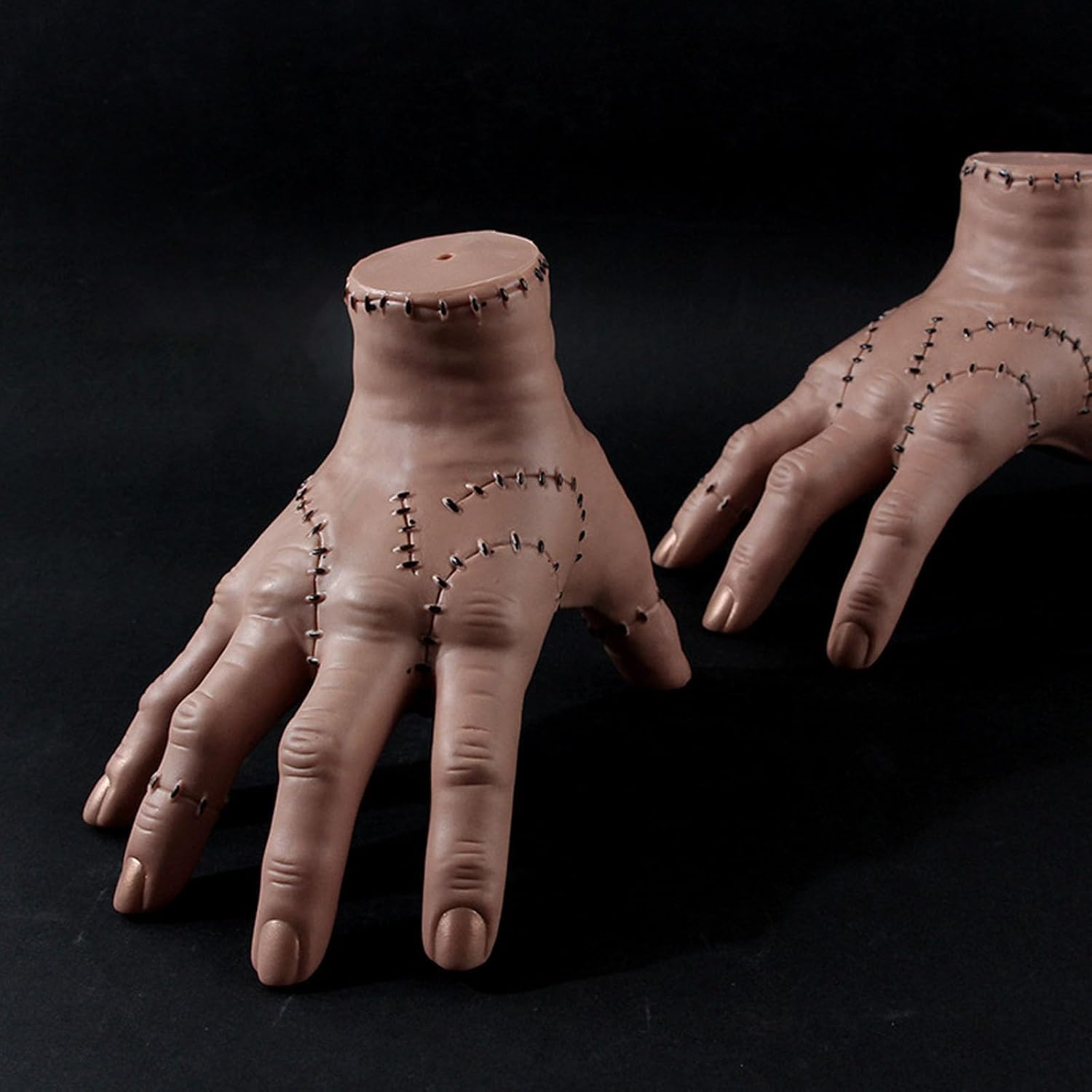 Mupkvy Family Thing Hand, Halloween Scary Fake Hand Realistic Ad-dams Family Wed-nesday Decoration Life Costume Cosplay - Image 4