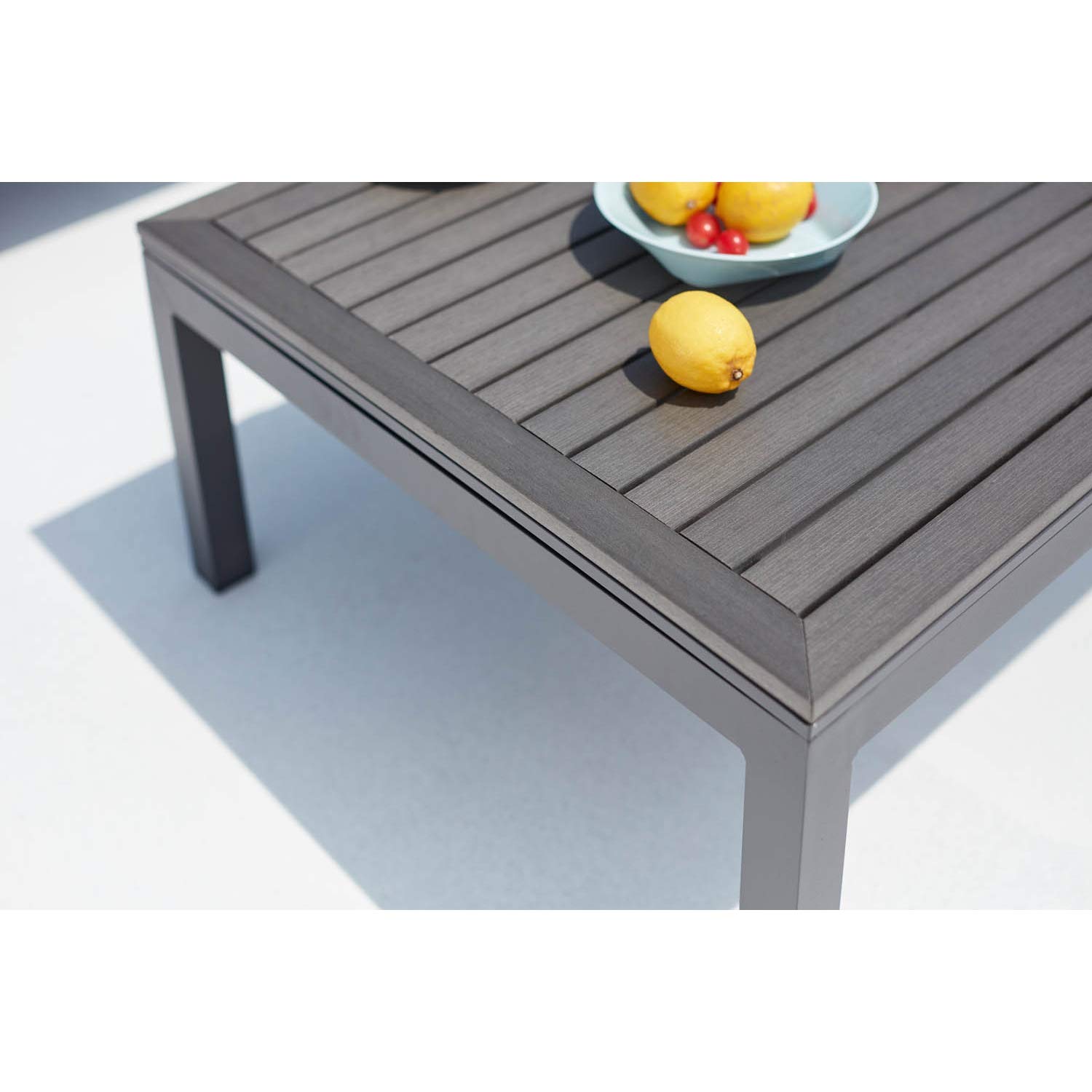 CONCEPT USINE - Salon de Jardin Bas Modulable 4 Places Gris Foncé Design Lolea - Aluminium et Acier - Table Basse Carrée - Dossier Assise Déhoussables - Résistant, Imperméable