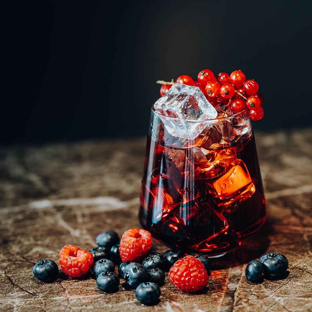 Dreyberg | Red Berry Gin | 700 ml | Klassische Gin Botanicals & rote Beeren | Handgelesene Kräuter & Früchte aus eigenem Anbau | Fruchtig