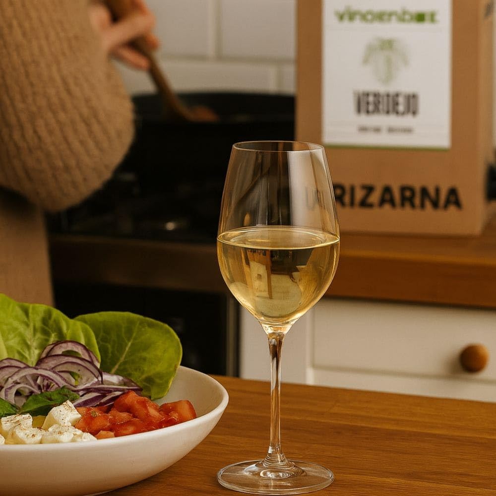 Vinoenbox – Vino blanco Verdejo Bag in Box 15 Litros | Caja de vino con grifo, Conservación óptima, práctico y sostenible, Perfecto para consumo diario (equivale a 20 botellas)