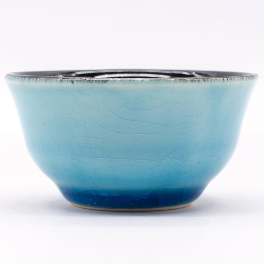 貫入染みのある 佳き姿 盃 ぐい呑み ちょこ 古道具 アンティーク 酒器 貫入染みのある 佳き姿 盃 ぐい呑み ちょこ 古道具 アンティーク