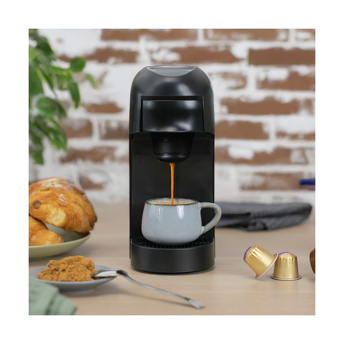 Livoo DOD217N - Cafetera multicápsulas 4 en 1 (1400 W, 20 bares, 7 niveles de volumen, compatible con Nespresso*, Dolce Gusto*, cápsulas tipo Senseo** y café molido