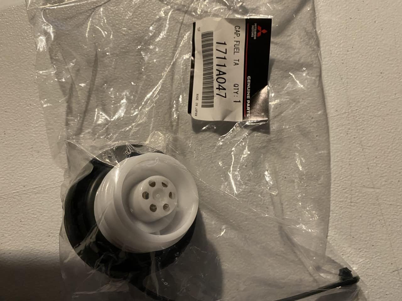 Fuel Gas Petrol Cap 1711A047 Mitsubishi Original Equipment Mirage Hatchback & G4 2014 2015 2016 2017 2018