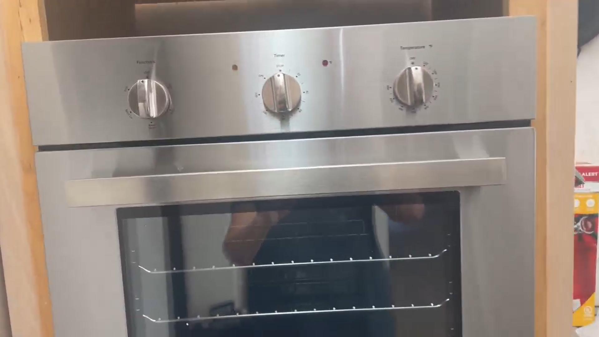 Image of GASLAND 24 Inch Electric Wall Oven with 5 Cooking Modes, 2.79 Cu.ft, 2200W | Knob Control, Removavle Triple-Layer Glass Door, Built-in Oven for Kitchen, Stainless Steel, ETL Certified