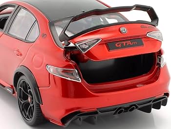 BBR 1/18 アルファロメオ Giulia GTAm 1/18 BBR Alfa Romeo Giulia Quadrifoglio GTAM (Verde Montreal
