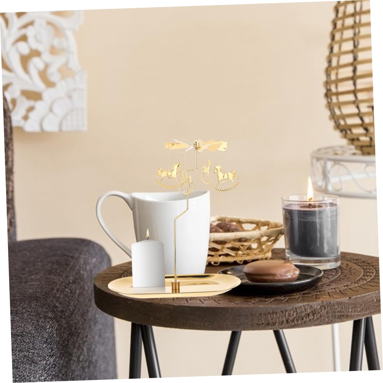 Ciieeo Portacandele Magnetico Rotante in Lega di Zinco Oro, Compatto e Facile da Spostare, Vassoio Decorativo per Occasioni Importanti e Centrotavola Moderno