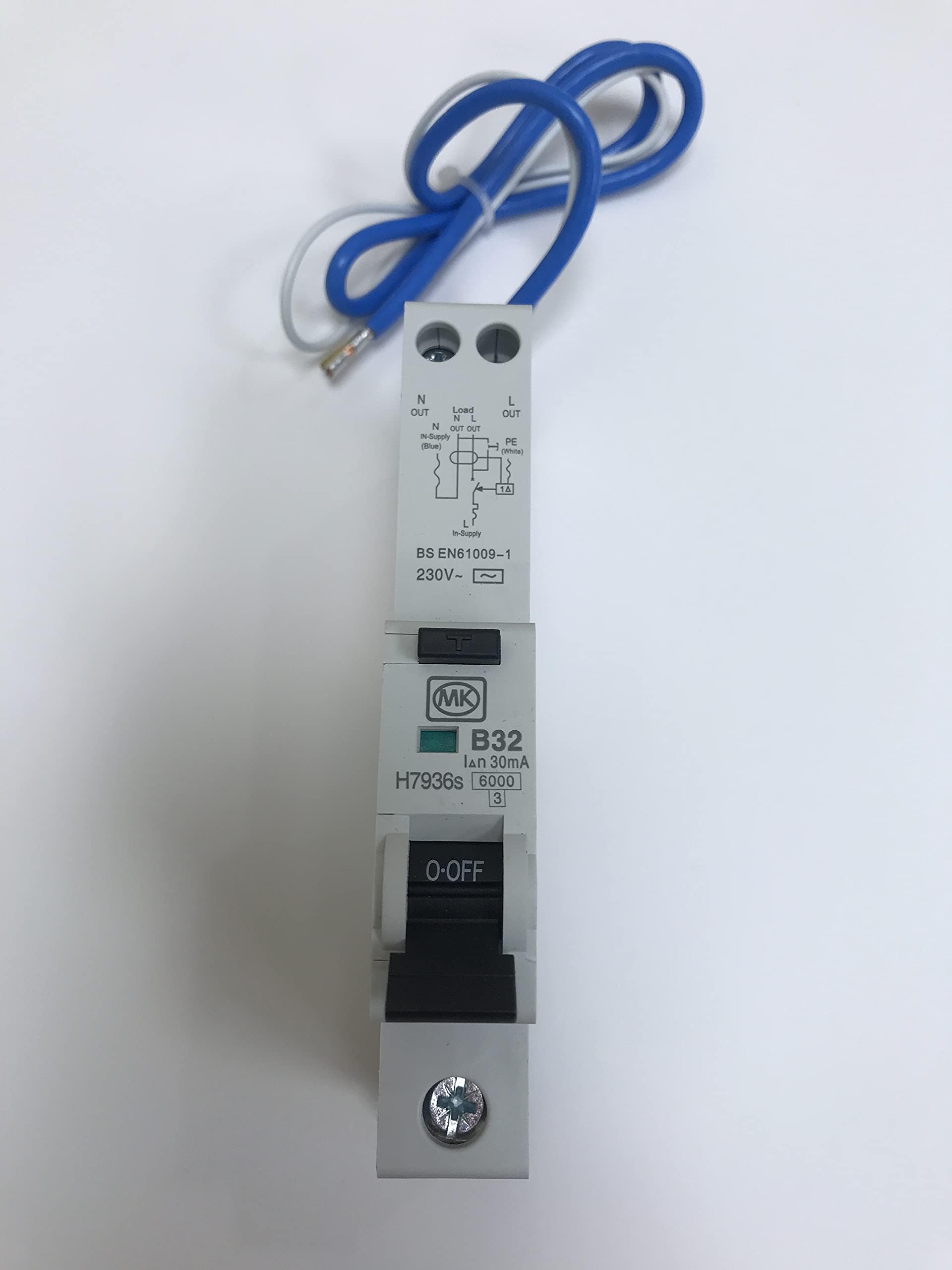 SENTRY RCBO'S B TYPE 30ma AC 793_s RANGE VARIOUS AMPS 6,10,16,20,32,40,45,50 (32 AMP)